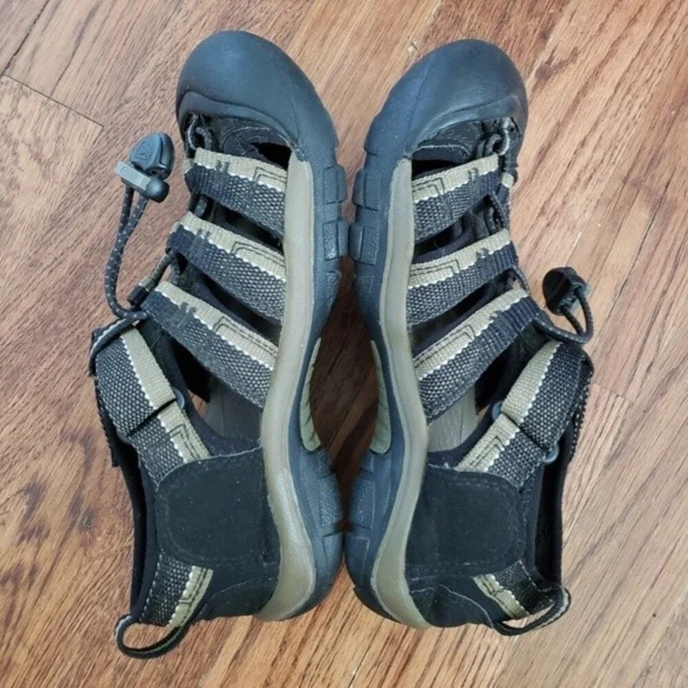 KEEN Newport H2 Sandals Youth Size 2